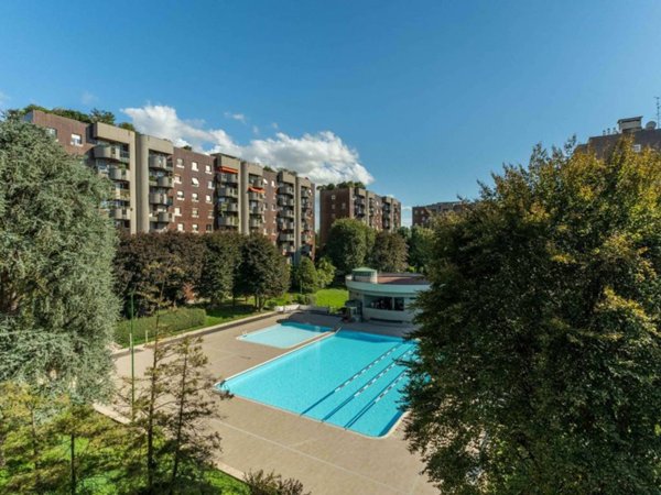 appartamento in vendita a Milano in zona Morivione