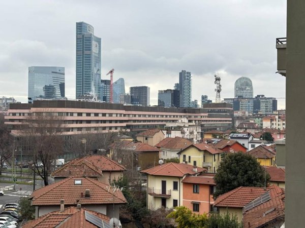 appartamento in vendita a Milano in zona Isola