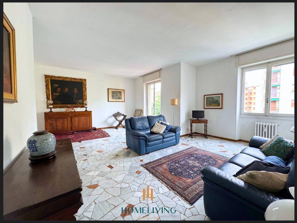 appartamento in vendita a Milano in zona Lorenteggio