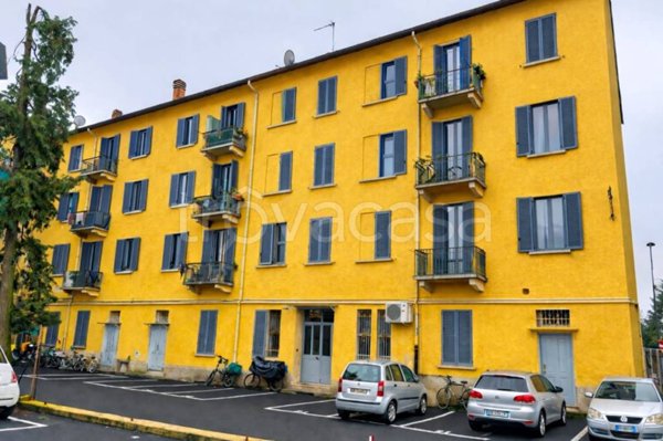 appartamento in vendita a Milano in zona Baggio