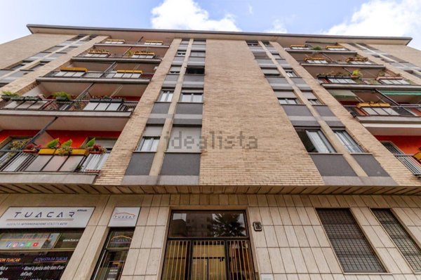 appartamento in vendita a Milano in zona Garegnano