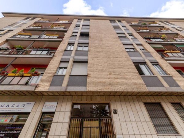 appartamento in vendita a Milano in zona Garegnano