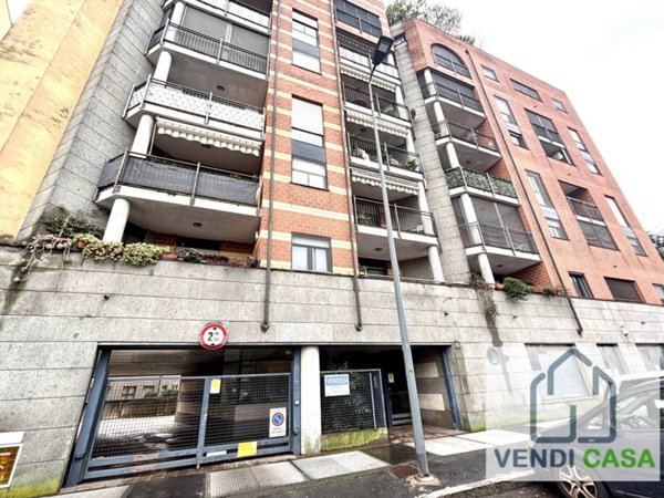 appartamento in vendita a Milano in zona Affori