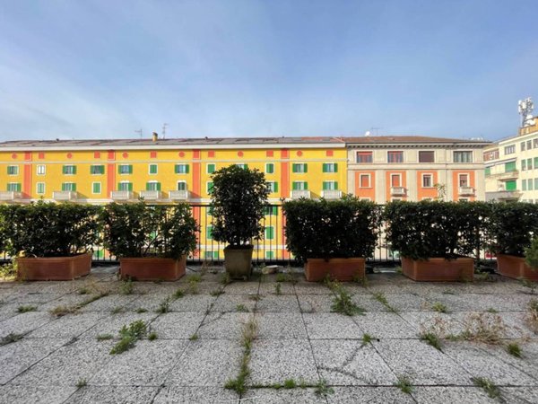 appartamento in vendita a Milano in zona Centro Direzionale