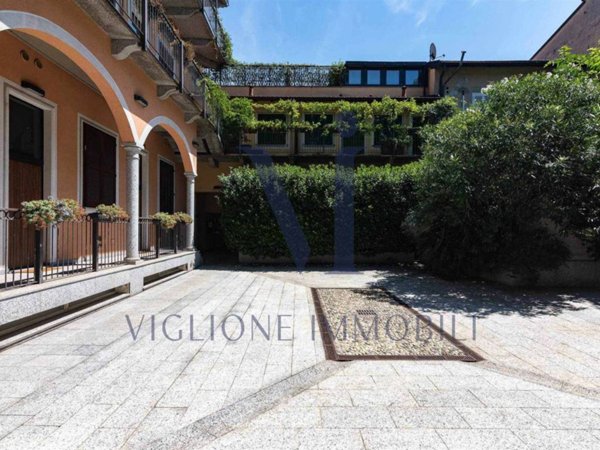 appartamento in vendita a Milano in zona Bocconi