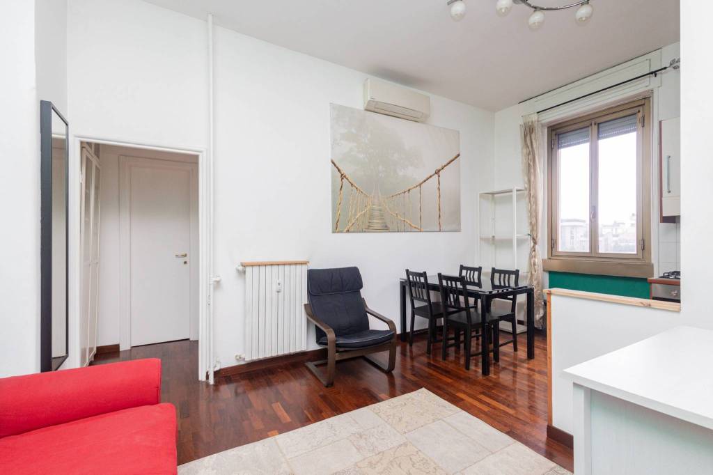 appartamento in vendita a Milano in zona Ghisolfa