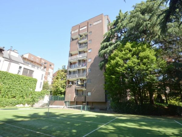 appartamento in vendita a Milano in zona Chiesa Rossa