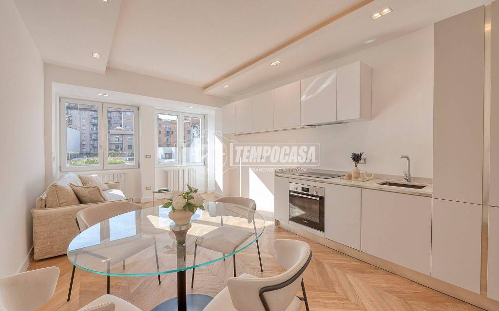 appartamento in vendita a Milano in zona Porta Nuova