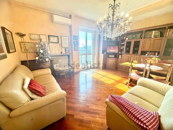 appartamento in vendita a Milano in zona Casoretto