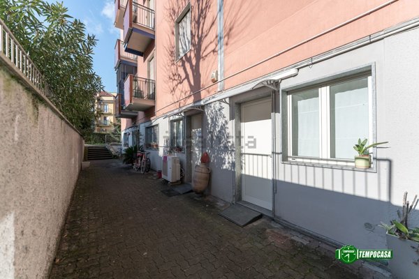 ufficio in vendita a Milano in zona Niguarda