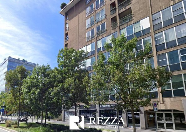 negozio in vendita a Milano in zona Isola