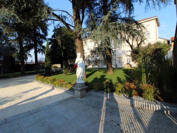 villa in vendita a Milano