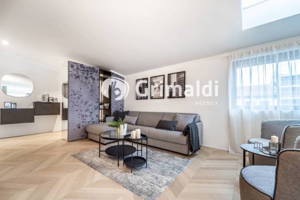 appartamento in vendita a Milano in zona Porta Monforte