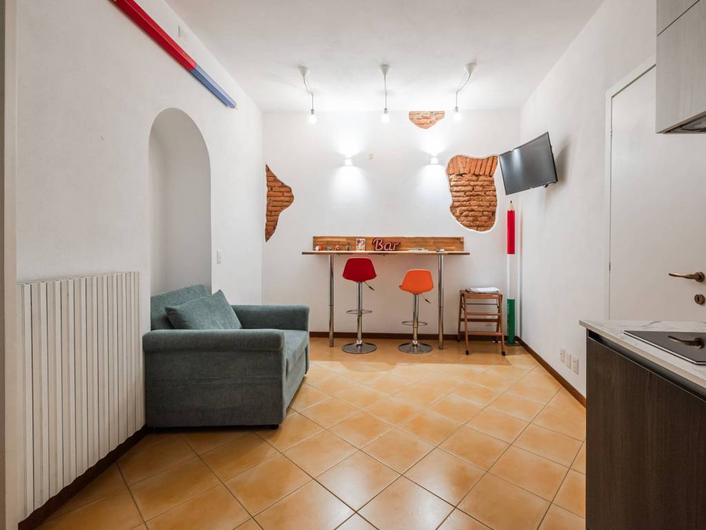 appartamento in vendita a Milano in zona Cadorna