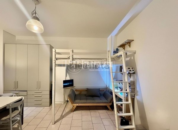 appartamento in vendita a Milano in zona Crescenzago