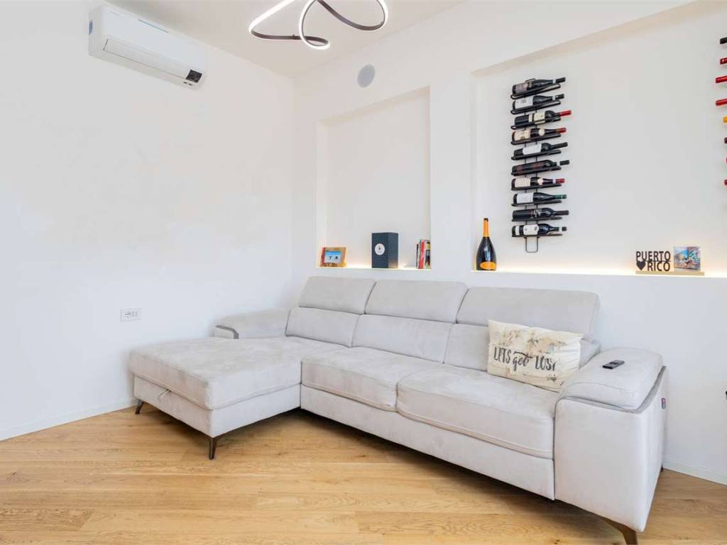 appartamento in vendita a Milano in zona Solari