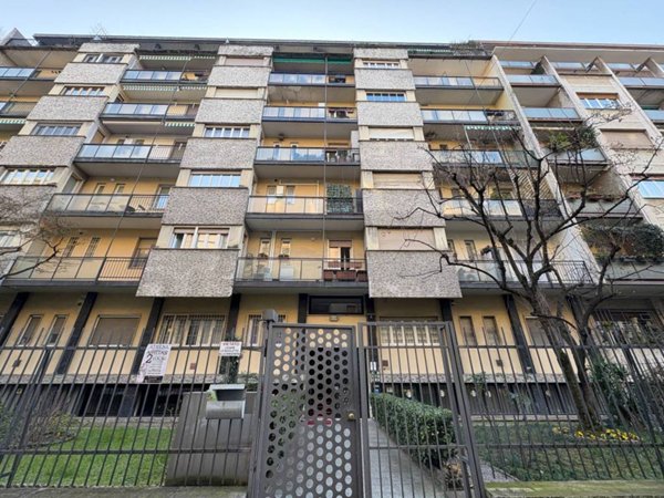 appartamento in vendita a Milano in zona Il Portello