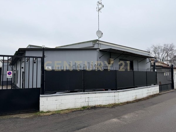 terreno edificabile in vendita a Milano in zona Baggio