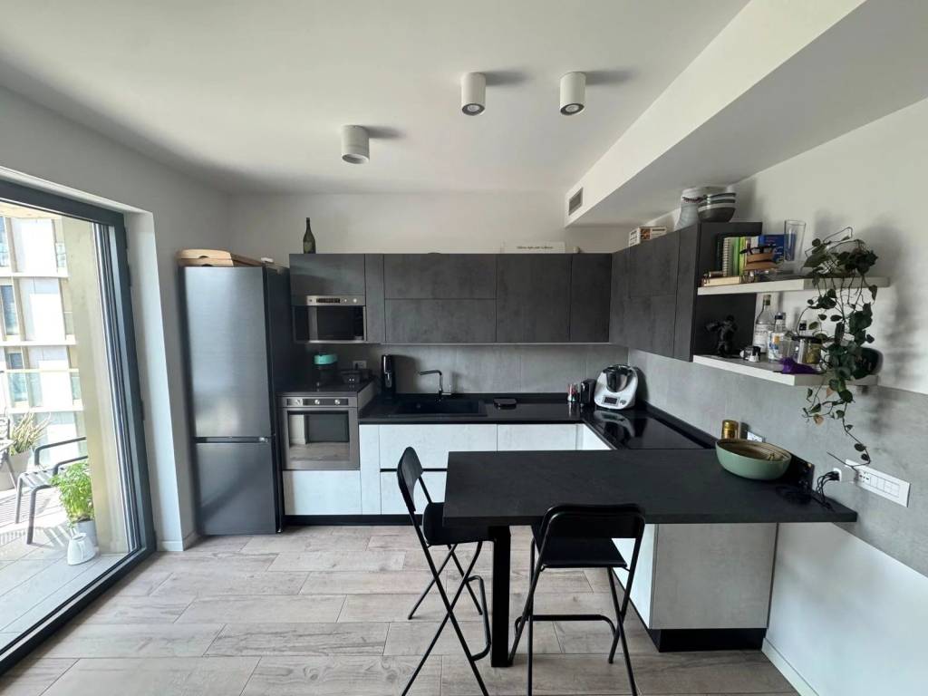 appartamento in vendita a Milano in zona Molino Dorino