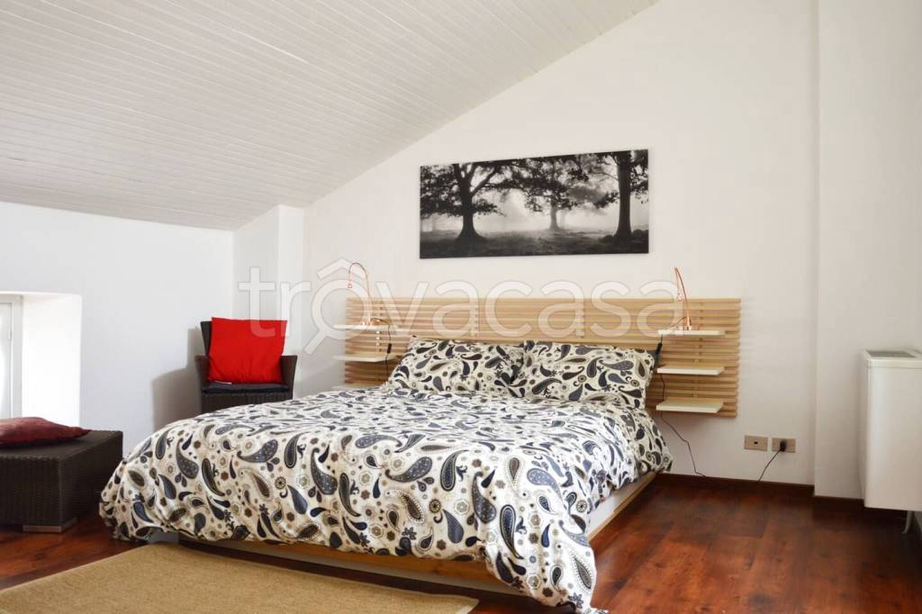 appartamento in vendita a Milano in zona Cadorna