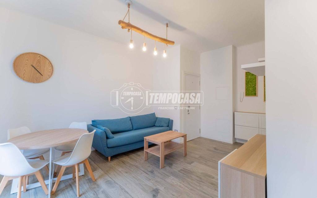 appartamento in vendita a Milano in zona Prato Centenaro