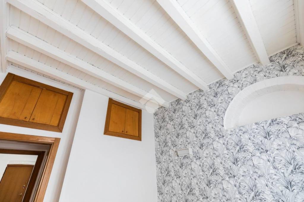 appartamento in vendita a Milano in zona Loreto