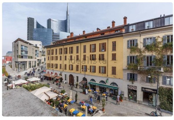 appartamento in vendita a Milano in zona Porta Garibaldi