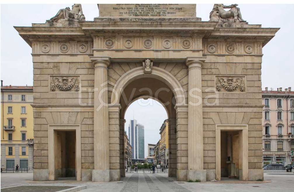 appartamento in vendita a Milano in zona Porta Garibaldi