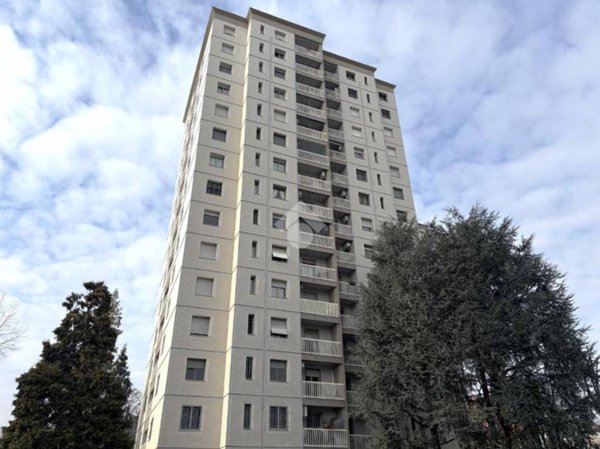 appartamento in vendita a Milano in zona Gallaratese