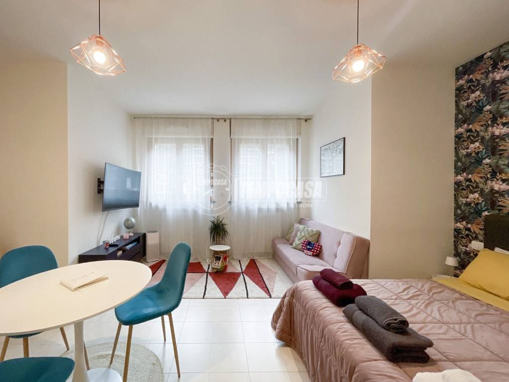 appartamento in vendita a Milano in zona Lambrate