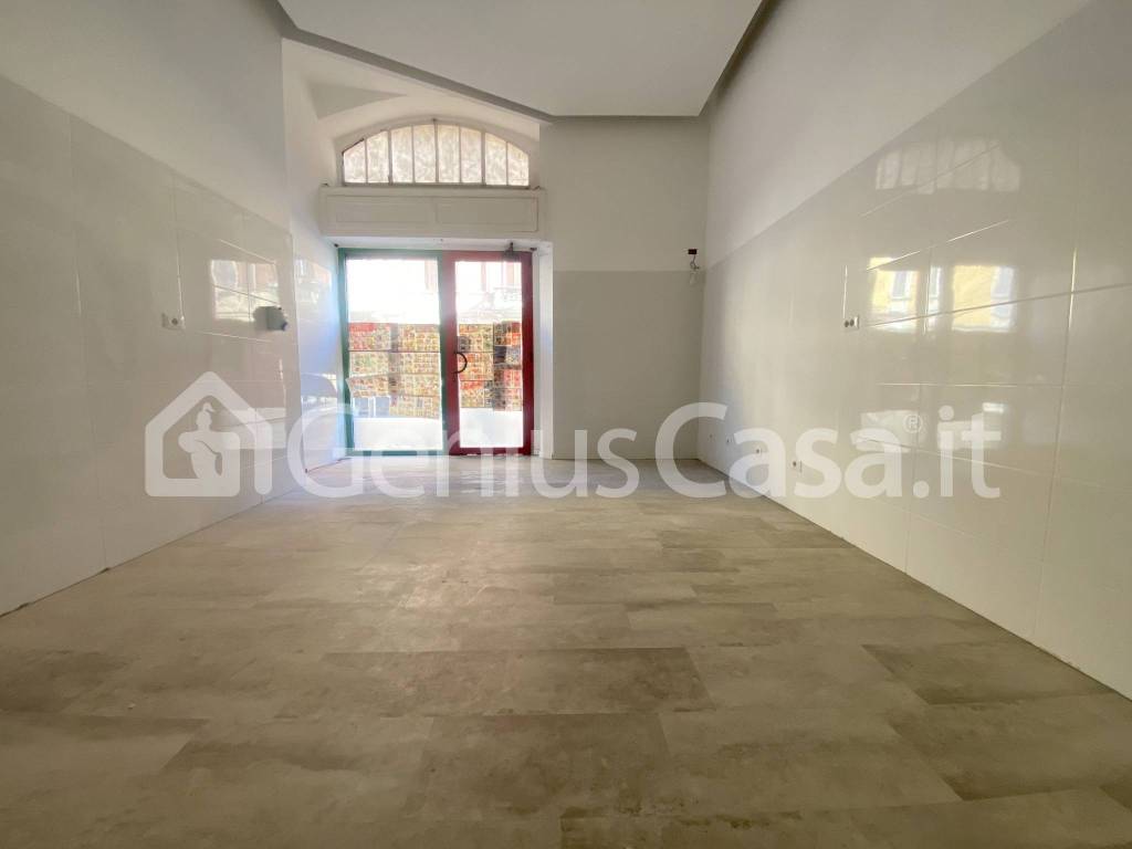 negozio in vendita a Milano in zona Bovisa