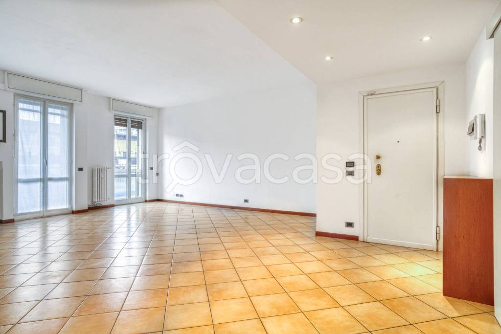 appartamento in vendita a Milano in zona Vigentino