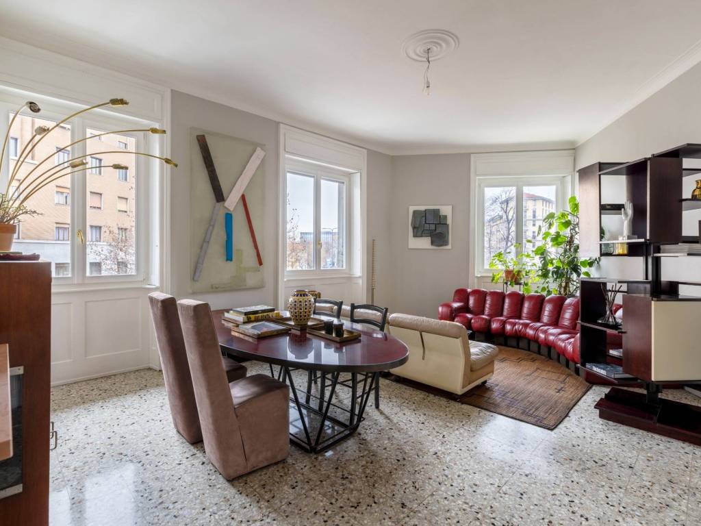 appartamento in vendita a Milano in zona Città Studi