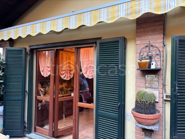 appartamento in vendita a Milano in zona Cascina dei Pomi