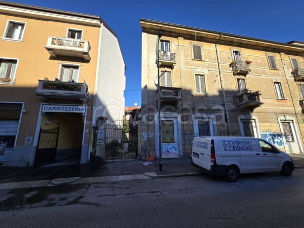 appartamento in vendita a Milano in zona Ortica