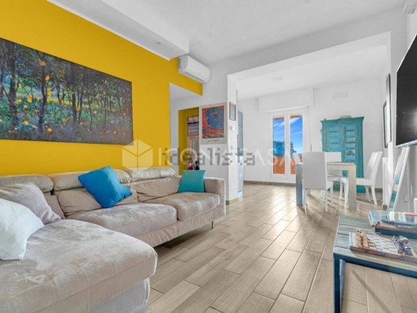 appartamento in vendita a Milano in zona Bocconi