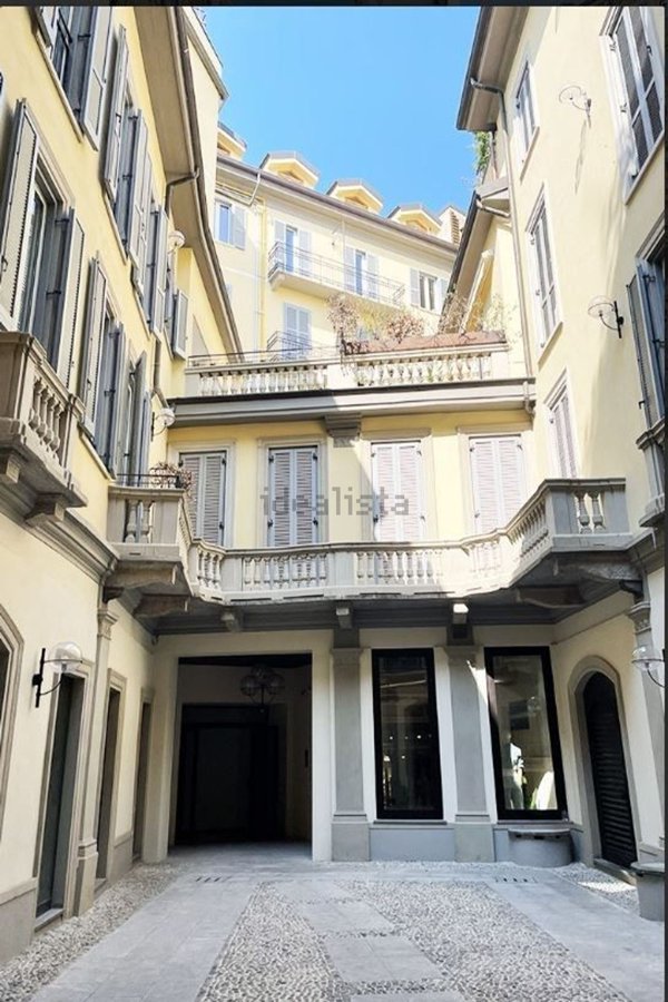 appartamento in vendita a Milano in zona Brera