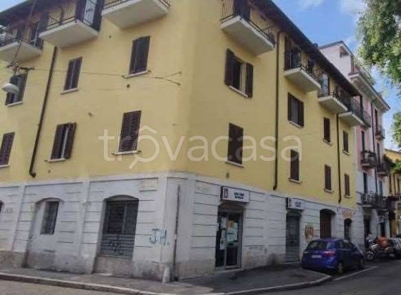 appartamento in vendita a Milano in zona Baggio
