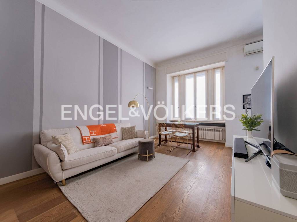 appartamento in vendita a Milano in zona Sempione