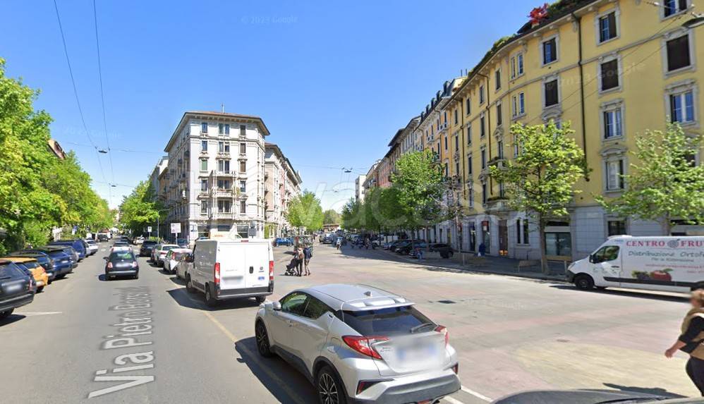negozio in vendita a Milano in zona Isola