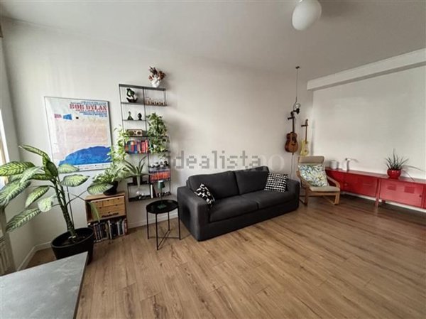 appartamento in vendita a Milano in zona Lorenteggio