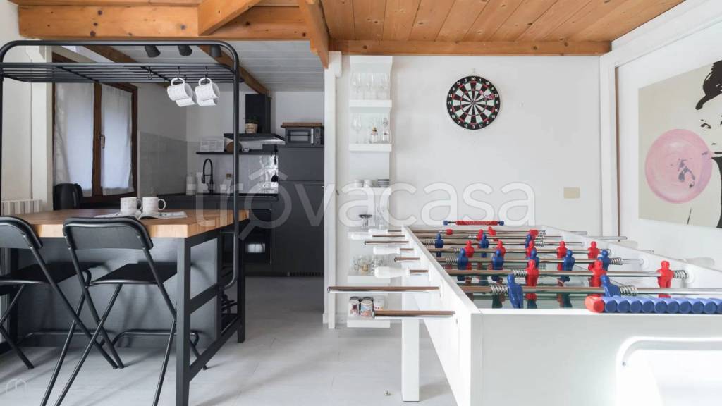 appartamento in vendita a Milano in zona Barona