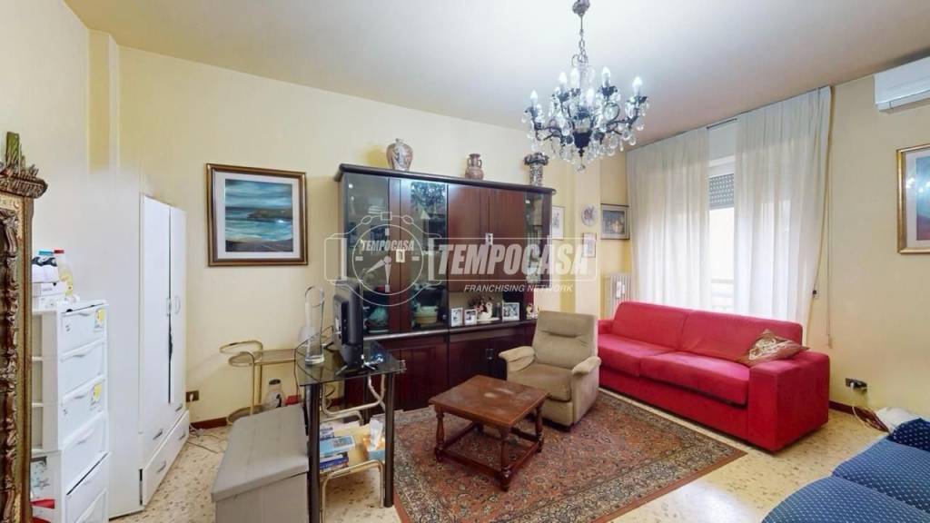 appartamento in vendita a Milano in zona Loreto