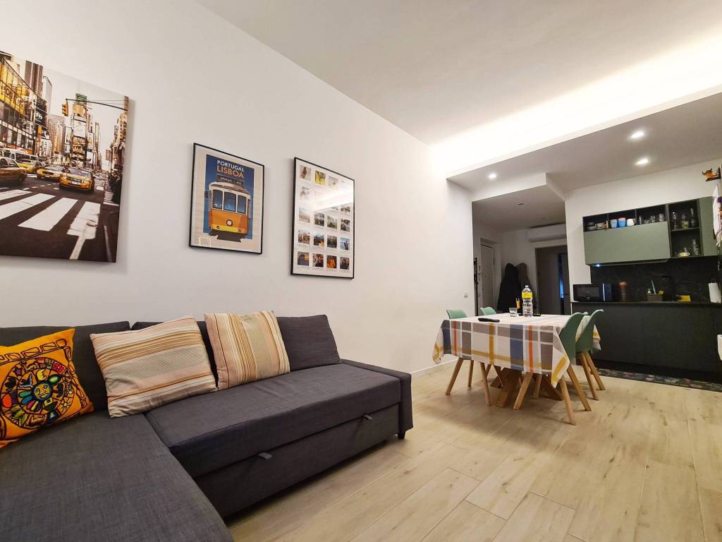 appartamento in vendita a Milano in zona Corvetto