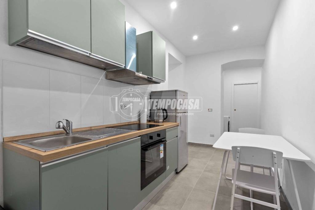 appartamento in vendita a Milano in zona Morivione