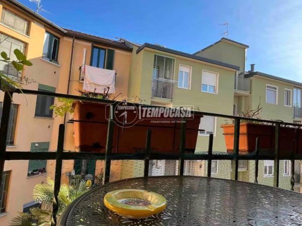 appartamento in vendita a Milano in zona Moncucco