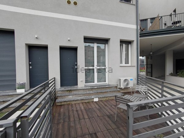 appartamento in vendita a Milano in zona Vigentino