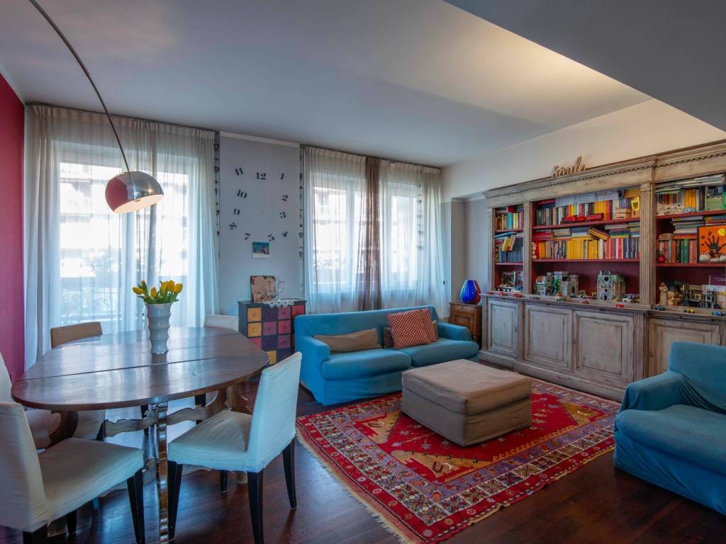 appartamento in vendita a Milano in zona Solari
