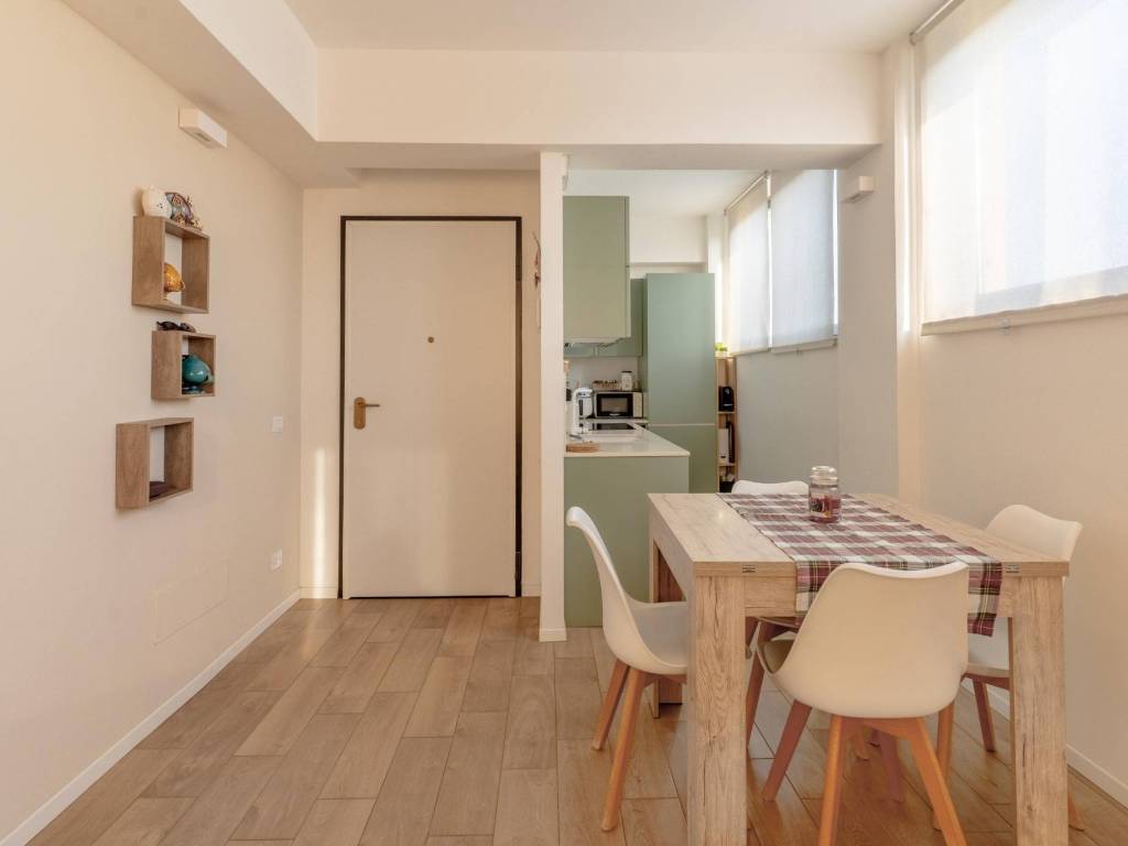 appartamento in vendita a Milano in zona Forlanini