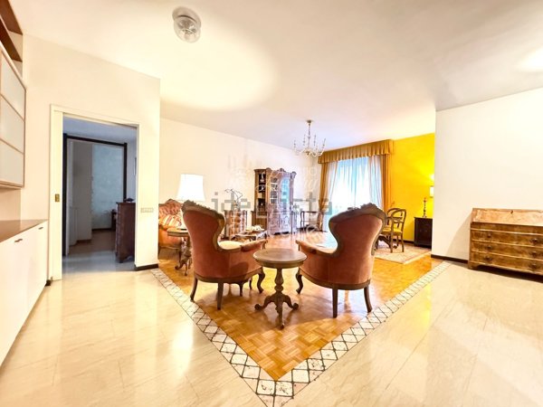 appartamento in vendita a Milano in zona Sempione